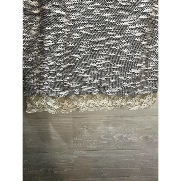 Womens 3/4 Sleeve Top Scoop Neck Lace Casual Loose Fit Small‎ - Picture 4 of 5